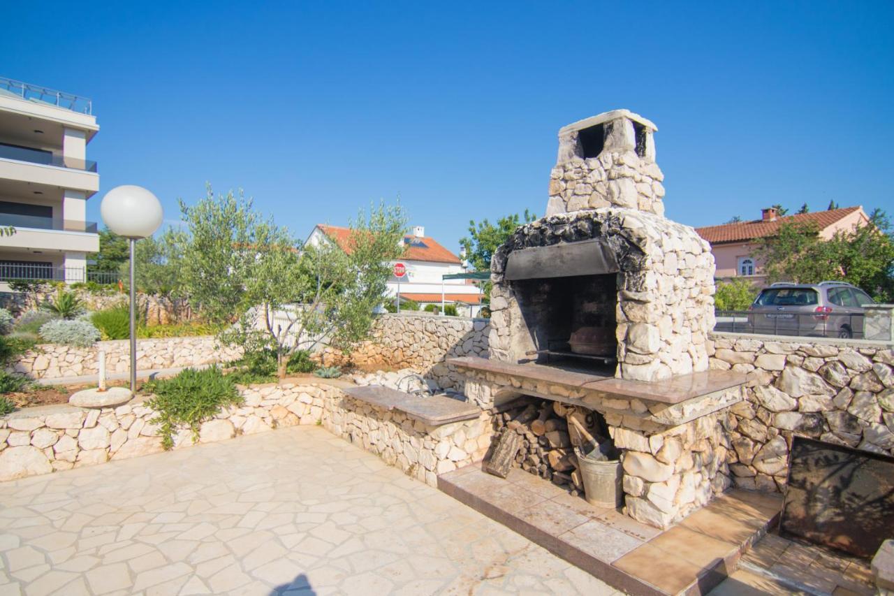 Albert Apartaments Krk Крк Экстерьер фото