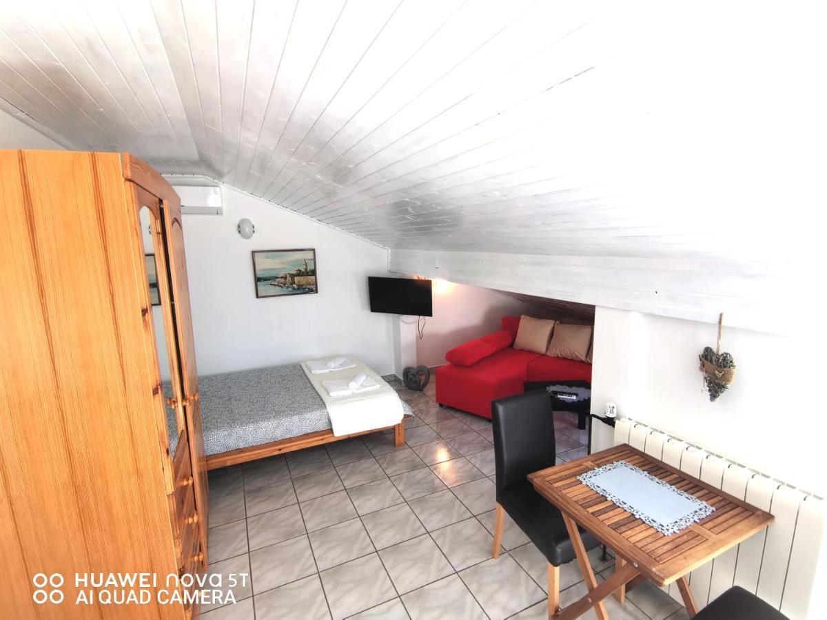 Albert Apartaments Krk Крк Экстерьер фото